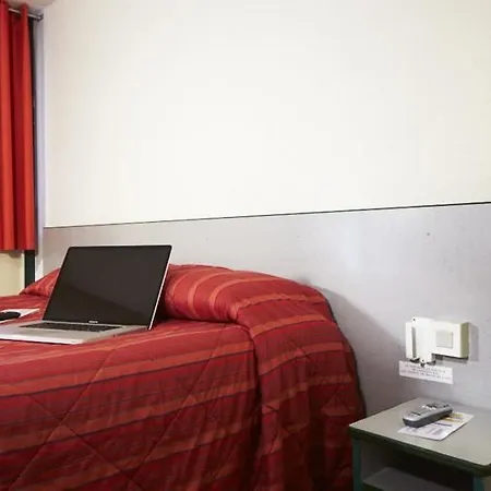 Hotel Première Classe Centre Gare Part Dieu 2*