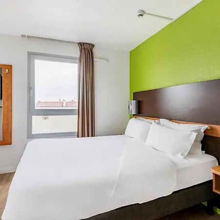 Première Classe Centre Gare Part Dieu Hotel 2*
