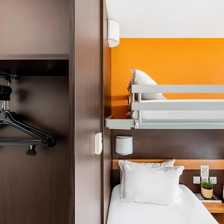 Otel Premiere Classe Centre Gare Part Dieu 2*
