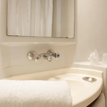 Hotel Premiere Classe Centre Gare Part Dieu 2*