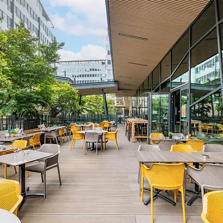 普瑞米尔里昂中央车站经典酒店