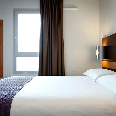 普瑞米尔里昂中央车站经典酒店 2* 里昂